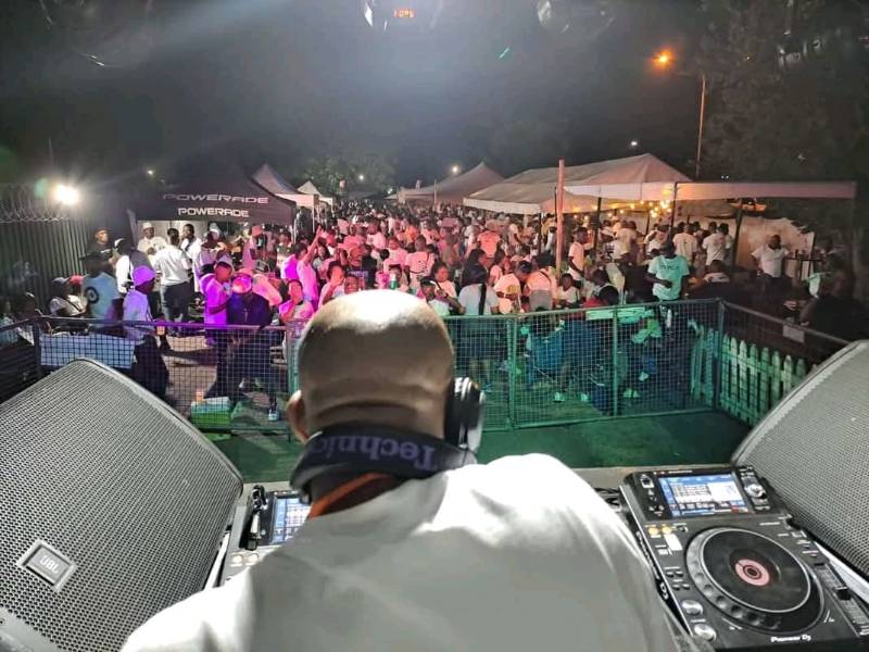 Djs