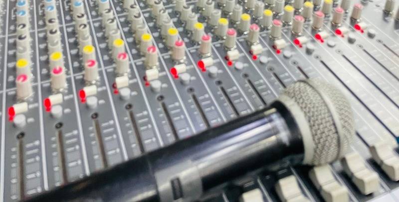 Microphone hire